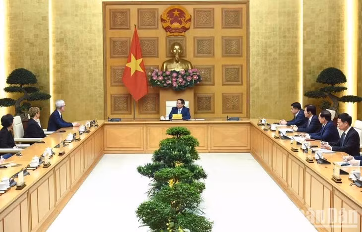 Quang cảnh buổi làm việc.