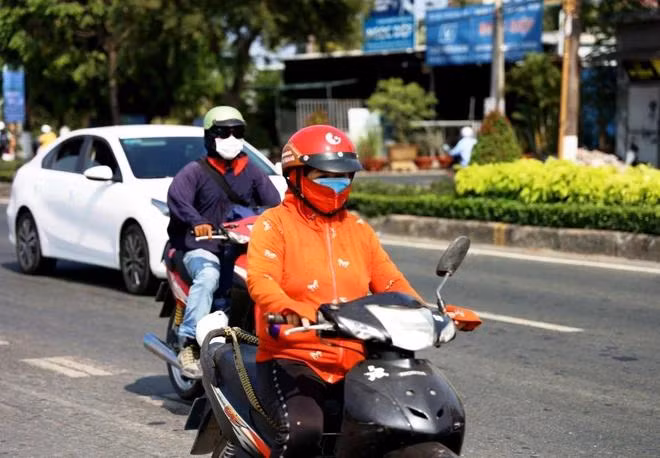 Nhiều khu vực trên cả nước tiếp tục có nắng nóng và nắng nóng gay gắt. (Ảnh: Hồng Đạt/TTXVN)