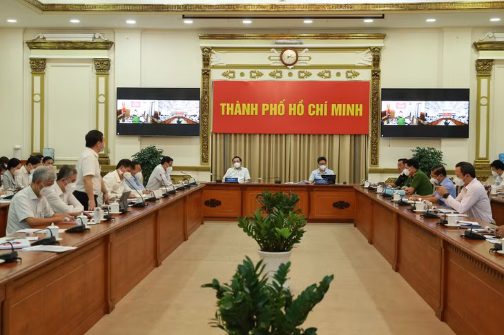 TPHCM sẽ dựa trên đánh giá nguy cơ đến phường, xã, quận, huyện, thành phố Thủ Đức và từng khu phố, tổ dân phố để có biện pháp nới lỏng hay siết chặt giãn cách phù hợp hơn. Ảnh: VGP/Đình Nam TPHCM sẽ dựa trên đánh giá nguy cơ đến phường, xã, quận, huyện, thành phố Thủ Đức và từng khu phố, tổ dân phố để có biện pháp nới lỏng hay siết chặt giãn cách phù hợp hơn. Ảnh: VGP/Đình Nam