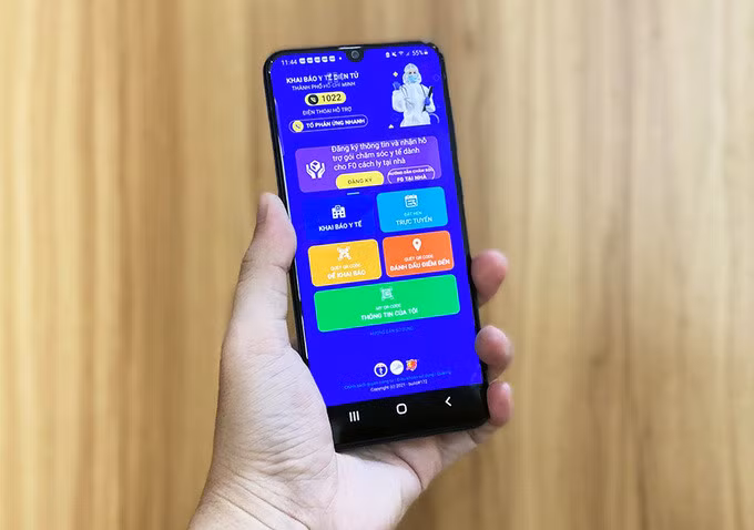 Ứng dụng "Y tế HCM" trên smart phone. Ảnh: Hữu Công