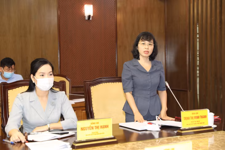 Đồng chí Trịnh Thị Minh Thanh, Phó Bí thư Tỉnh ủy, Phó Chủ tịch Thường trực HĐND tỉnh, phát biểu tại cuộc họp.