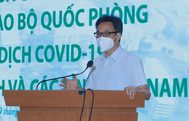 Phó Thủ tướng Vũ Đức Đam nhấn mạnh nếu không có sự vào cuộc ngay từ đầu, rất hiệu quả của lực lượng quân đội thì công tác phòng, chống dịch không thể có được những kết quả như hiện nay. Ảnh: VGP/Đình Nam Phó Thủ tướng Vũ Đức Đam nhấn mạnh nếu không có sự vào cuộc ngay từ đầu, rất hiệu quả của lực lượng quân đội thì công tác phòng, chống dịch không thể có được những kết quả như hiện nay. Ảnh: VGP/Đình Nam