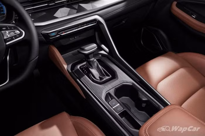 Geely Vision X6 Pro sử dụng động cơ tăng áp 1.4L