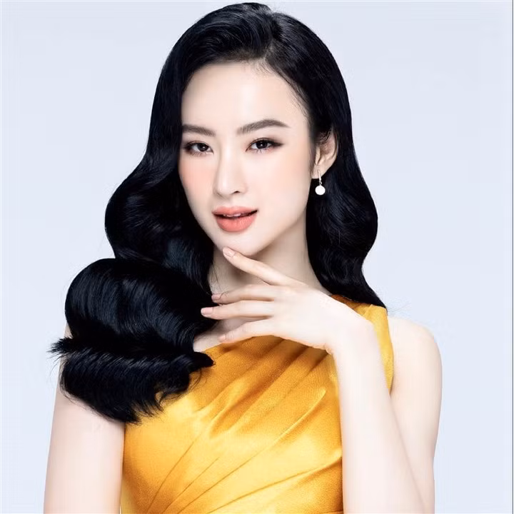 Angela Phương Trinh.
