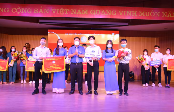 Đội thi