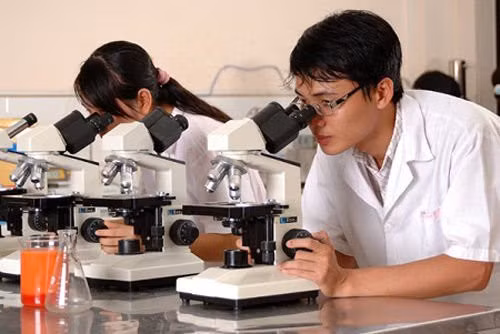 Quy định mới về công dân Việt Nam ra nước ngoài học tập, nghiên cứu khoa học ảnh 1 Quy định mới về công dân Việt Nam ra nước ngoài học tập, nghiên cứu khoa học ảnh 1