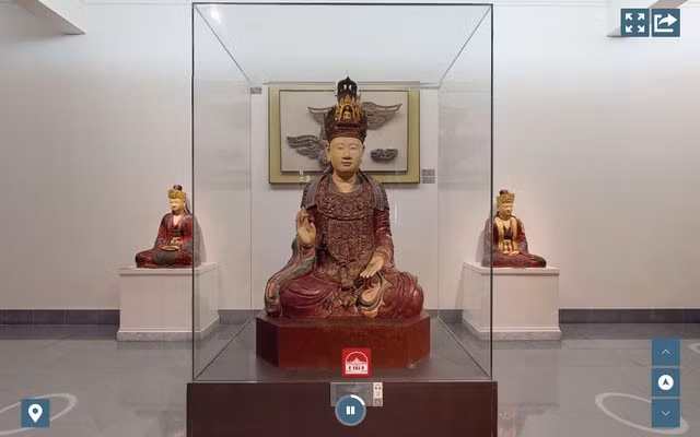 Tham quan hiện vật ảo tại Bảo tàng Mỹ thuật Việt Nam. (Ảnh: Bảo tàng Mỹ thuật Việt Nam)