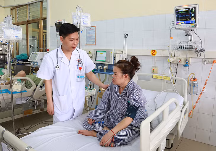 Bệnh nhân tỉnh táo, phục hồi tốt sau khi được điều trị bằng kỹ thuật hạ thân nhiệt tại Bệnh viện Đa khoa tỉnh.