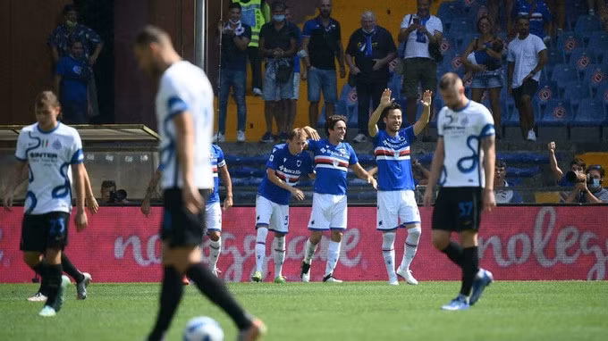 Tommaso Augello mang về một điểm cho Sampdoria với bàn gỡ ở đầu hiệp hai. Ảnh: AFP.