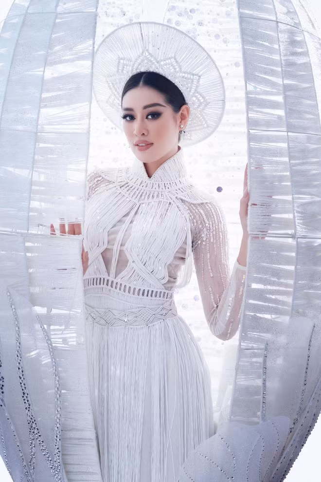 Hành trình đầy tự tin và quyết tâm của Khánh Vân đã để lại nhiều tình cảm cho bạn bè quốc tế, về người phụ nữ Việt Nam thời đại mới đầy bản lĩnh nhưng luôn có lòng yêu thương, hòa đồng với mọi người.