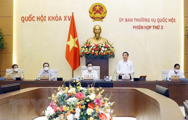 Phien hop Uy ban Thuong vu QH: Cho y kien nhieu noi dung quan trong hinh anh 1