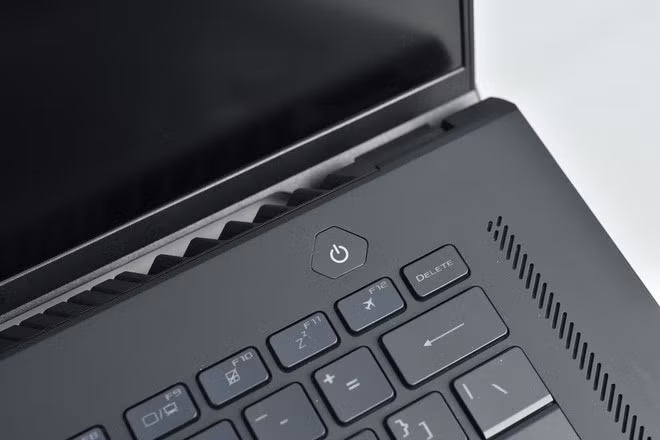 Cận cảnh ASUS ROG Zephyrus M16: Thiết kế mỏng nhẹ, cấu hình cực khủng với Intel Core i9 thế hệ 11 cùng GPU RTX 3070, giá 71.99 triệu đồng - Ảnh 6.