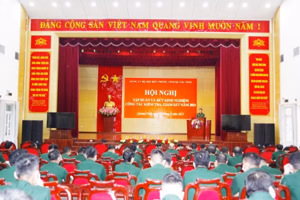 Quang cảnh buổi tập huấn.