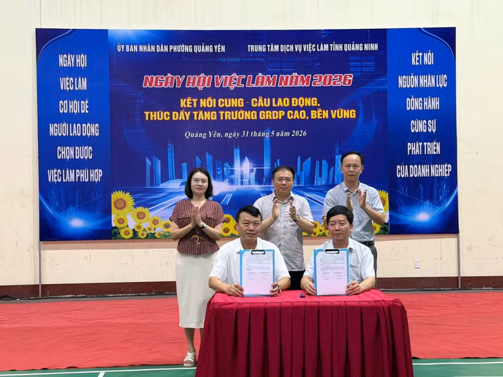 Trung tâm dịch vụ việc làm tỉnh và UBND phường Quảng Yên ký Quy chế phối hợp.