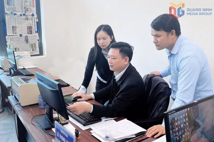 Đồng chí Nguyễn Bá Trinh, chuyên viên Văn phòng Sở Nội vụ biệt phái đến làm việc tại UBND xã Vĩnh Thực từ ngày 01/11/2025.