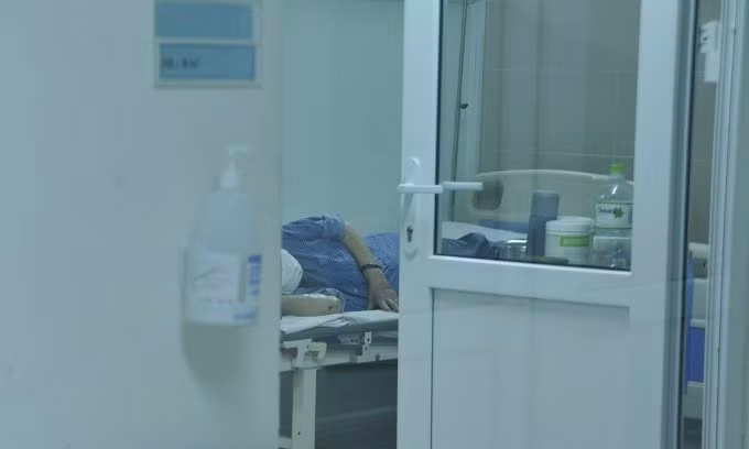 Bệnh nhân Covid điều trị tại Bệnh viện Thanh Nhàn (Hà Nội), giữa tháng 4/2023. Ảnh: Minh Ngọc