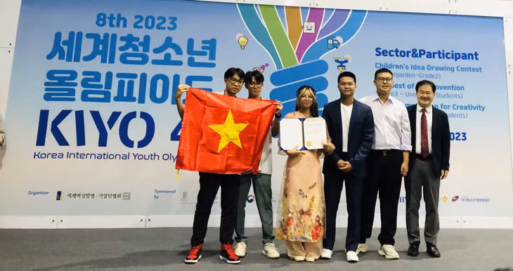 Trường THPT Hòn Gai đạt Huy chương vàng và Giải đặc biệt tại KiYO 2023.