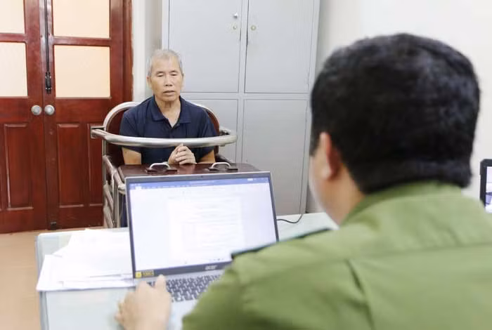 Đối tượng Hà Văn Giót tại cơ quan điều tra.