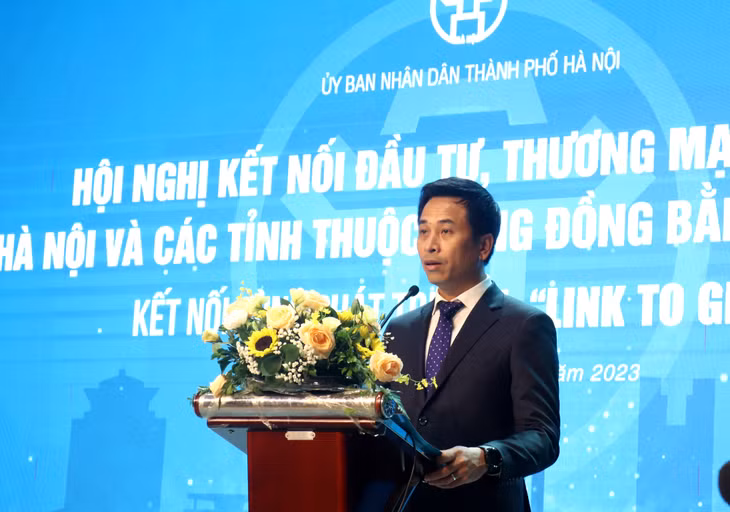 Ông Nguyễn Ánh Dương, Giám đốc Trung tâm Xúc tiến Đầu tư, Thương mại, Du lịch TP Hà Nội phát biểu khai mạc hội nghị. 