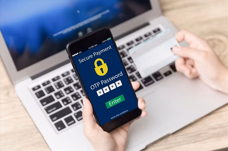 Mã OTP được cho không còn đủ mạnh để bảo vệ trước các cuộc tấn công mạng ngày càng tinh vi. Ảnh minh hoạ: Việt Nga