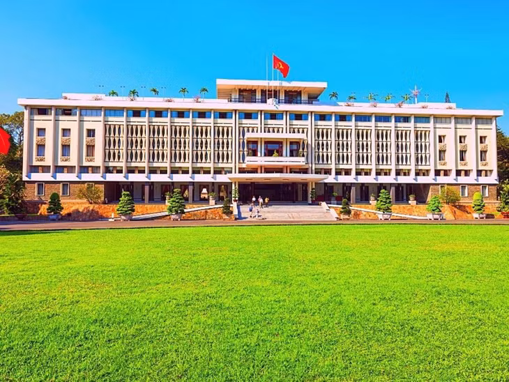 Cẩm nang du lịch nổi tiếng thế giới đề xuất 10 điểm đến hàng đầu ở Việt Nam ảnh 4