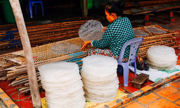 Trải nghiệm làng nghề bánh tráng hơn 100 tuổi ở Cần Thơ ảnh 8 Trải nghiệm làng nghề bánh tráng hơn 100 tuổi ở Cần Thơ ảnh 8