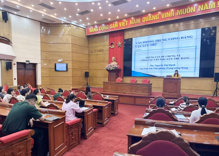 Quang cảnh buổi tập huấn.