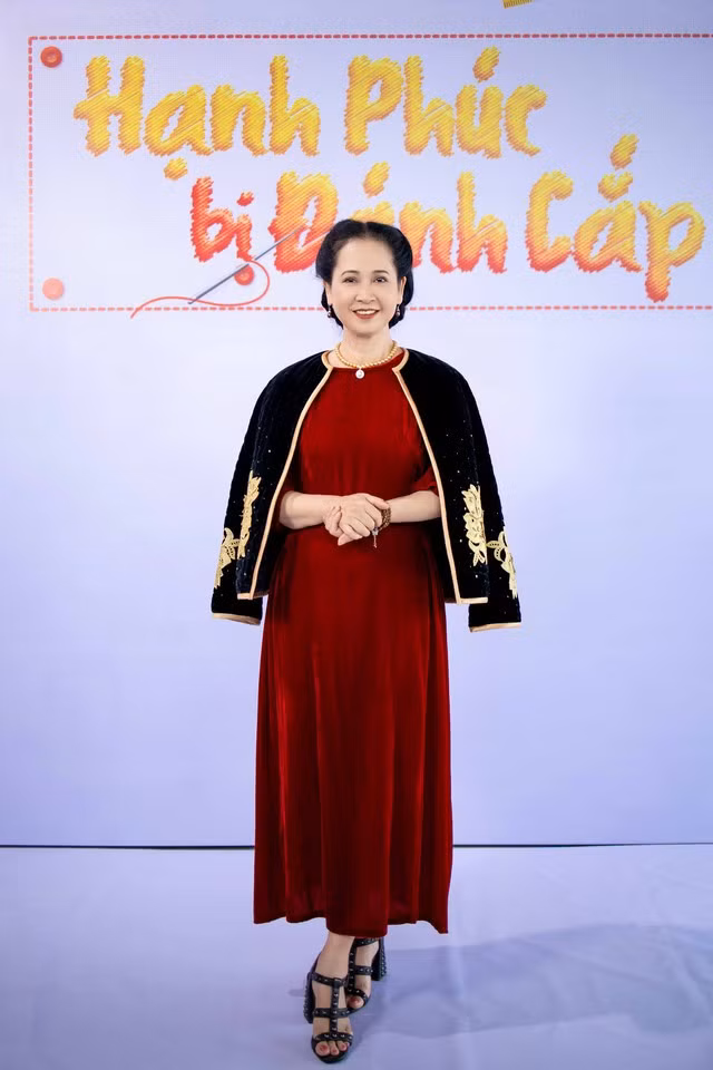 Lan Hương cảm thấy rất hào hứng khi tham gia dự án mới.