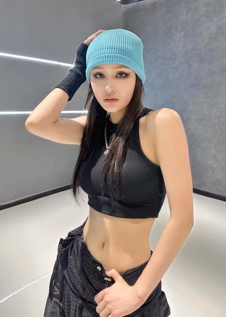 Ca sĩ Hiền Hồ.