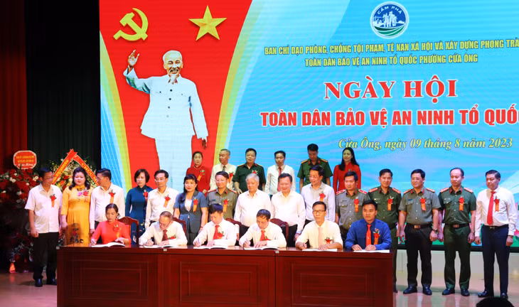 Các cơ quan, tổ chức, khu phố trên địa bàn phường Cửa Ông đã đã ký kết giao ước thi đua thực hiện phong trào “Toàn dân bảo vệ ANTQ” năm 2023.