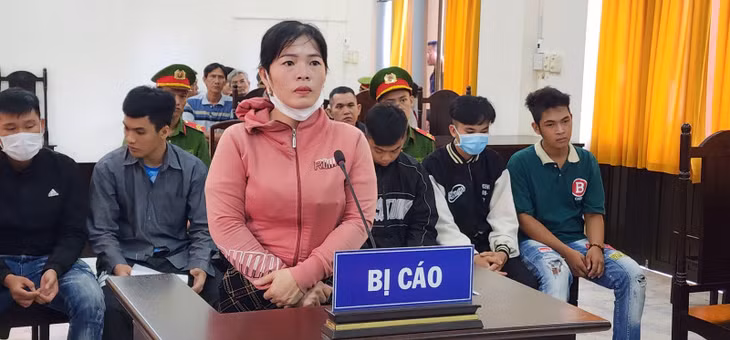 Bị cáo Nguyễn Thị Nghĩa tại phiên xử.