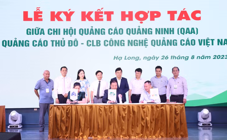 Chi hội Quảng cáo Quảng Ninh – Chi hội Quảng cáo thủ đô – CLB Công nghệ Quảng cáo Việt Nam cũng đã ký kết biên bản ghi nhớ hợp tác kinh doanh toàn diện.