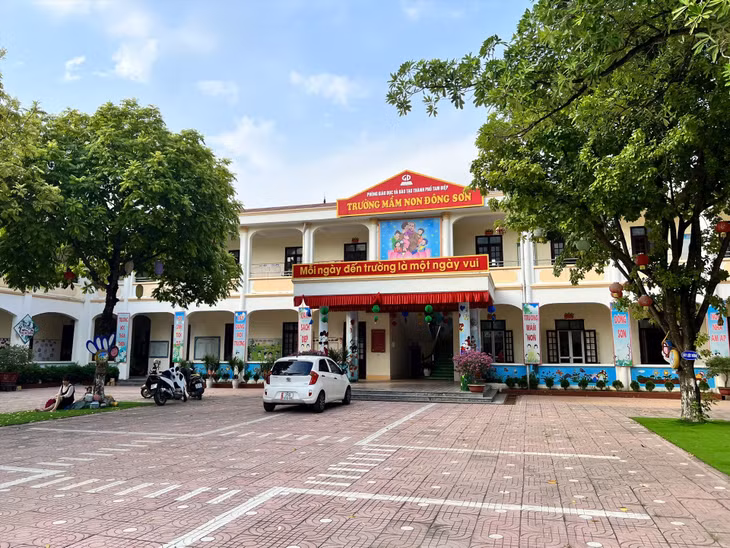 Trường mầm non Đông Sơn (thành phố Tam Điệp, Ninh Bình) - nơi xảy ra sự việc. Ảnh: Diệu Anh