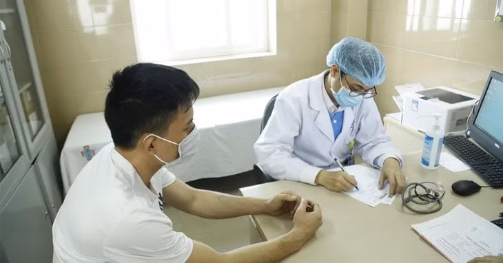 Người dân đến khám chữa bệnh tại Bệnh viện K. Ảnh: BV