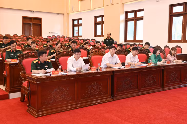 Các đại biểu dự hội nghị.