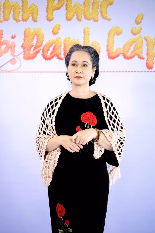 NSND Lan Hương trong tạo hình nhân vật bà Kim Gấm