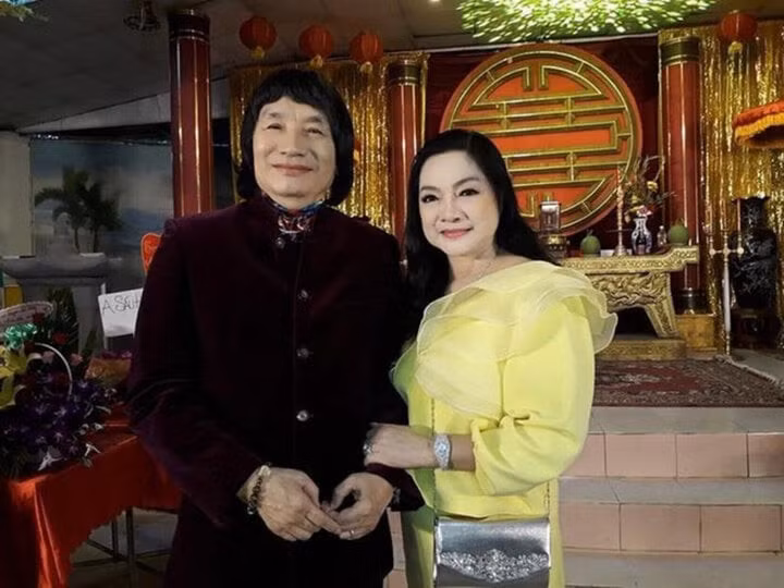 Trong mấy mươi năm hôn nhân, cả hai trải qua nhiều thăng trầm, đôi lúc có những bất đồng quan điểm nhưng sau cùng, họ vẫn gắn bó ở tuổi xế chiều.