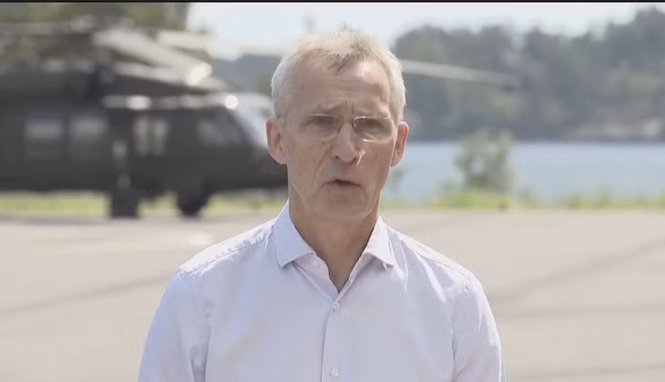 Tổng Thư ký Tổ chức Hiệp ước Bắc Đại Tây Dương (NATO), ông Jens Stoltenberg phát biểu tại cuộc họp báo chung với Thủ tướng Thụy Điển Ulf Kristersson ngày 7/6/2024. Ảnh cắt từ clip do Reuters phát