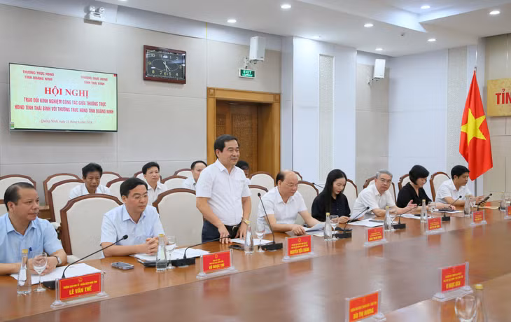 Đồng chí Nguyễn Tiến Thành, Phó Bí thư Thường trực Tỉnh ủy, Chủ tịch HĐND tỉnh Thái Bình, phát biểu tại buổi làm việc.