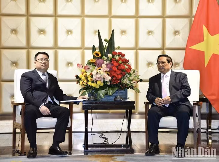 Thủ tướng Phạm Minh Chính tiếp ông Vương Tiểu Quân, Phó Chủ tịch Tập đoàn Xây dựng Điện lực Trung Quốc. (Ảnh: THANH GIANG)
