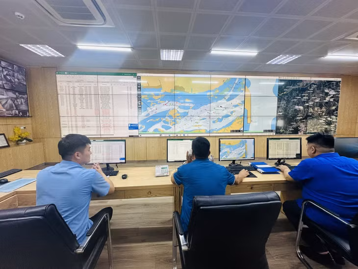 Trung tâm Điều hành sản xuất Công ty Kho vận và cảng Cẩm Phả - Vinacomin.