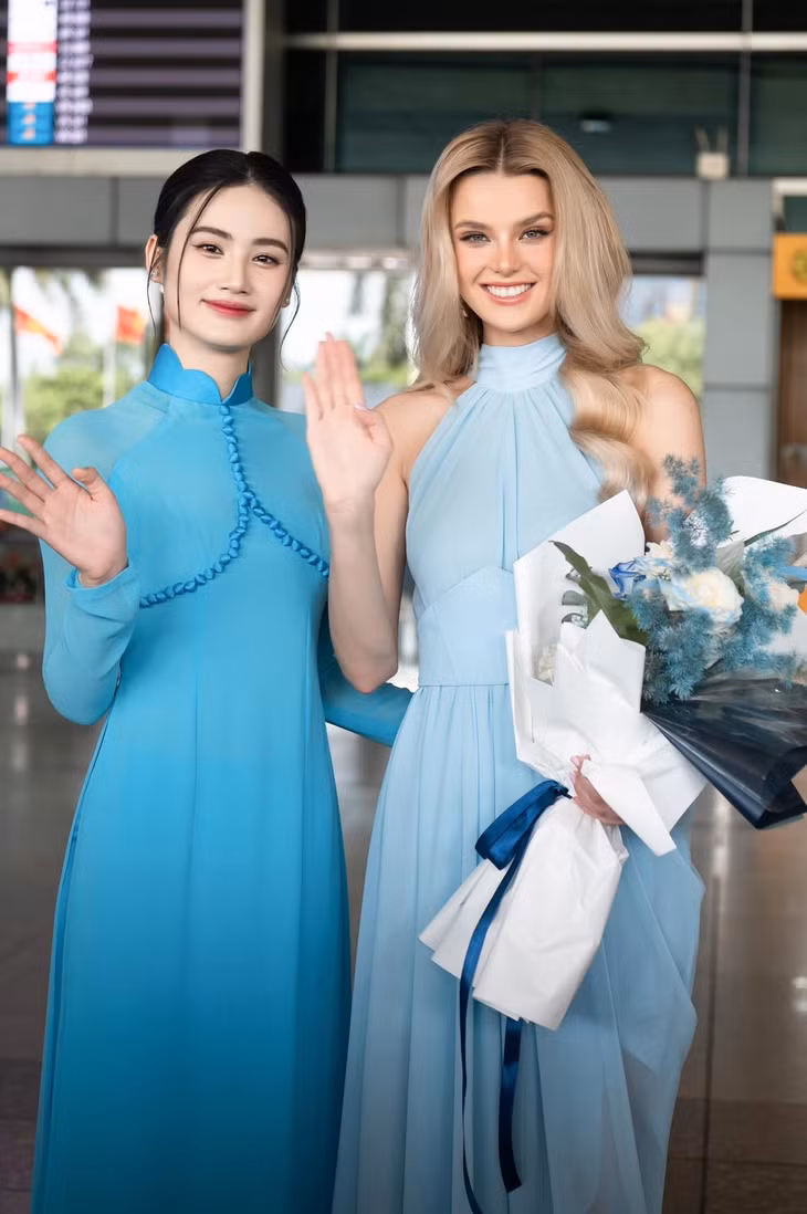 Krystyna Pyszkova, y nhi, mai phuong anh 2