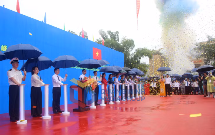 2024-06_Lễ công bố mở chính thức cặp cửa khẩu song phương Hoành Mô (Việt Nam) - Động Trung (Trung Quốc) tại cửa khẩu Hoành Mô (Bình Liêu, Quảng Ninh). Ảnh: Mạnh Trường
