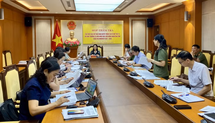 Quang cảnh cuộc họp.