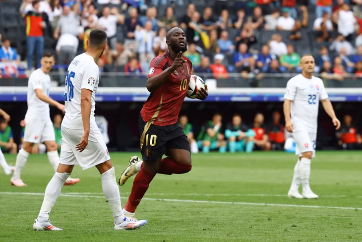 Lukaku vô duyên trong ngày ra quân Euro 2024 ảnh 7
