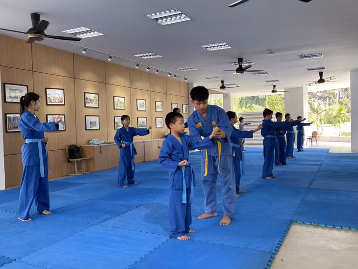 Lớp học võ thuật tại Cung Văn hóa thanh thiếu nhi tỉnh.