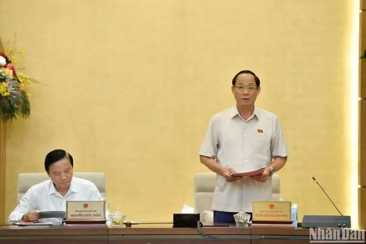 Phó Chủ tịch Quốc hội Trần Quang Phương phát biểu. (Ảnh: DUY LINH)