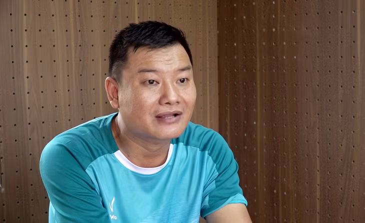 Đối tượng Đỗ Trần Huy bị tạm giữ hình sự sau khi thực hiện cướp xe giữa ban ngày. Ảnh: Vũ Tiến