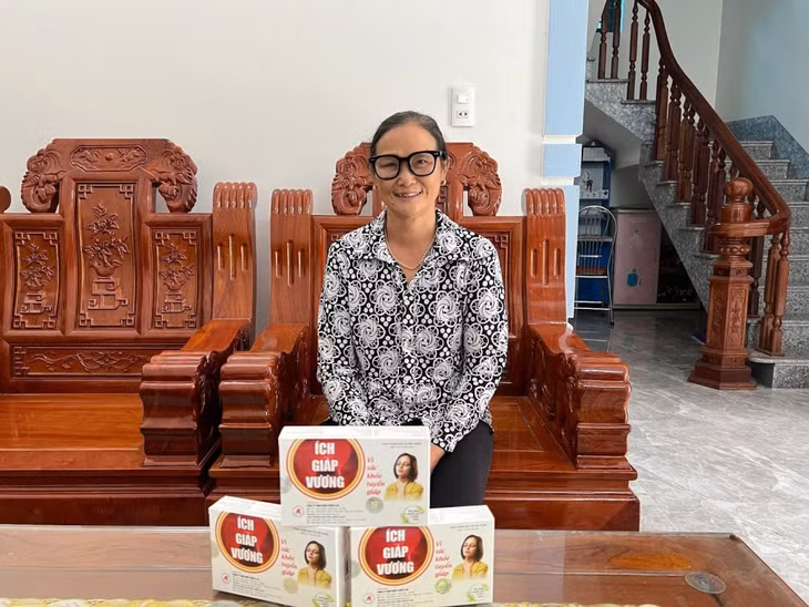 Hình ảnh bà Xa vui mừng chia sẻ lại cho chúng tôi sau một thời gian kiên trì sử dụng Ích Giáp Vương.
