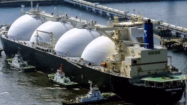 Các chuyến hàng LNG của Nga sang EU tăng mạnh trong 10 tháng đầu năm 2022. (Ảnh: Kyodo)